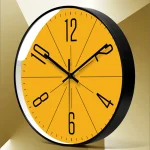 décoration murale avec horloge