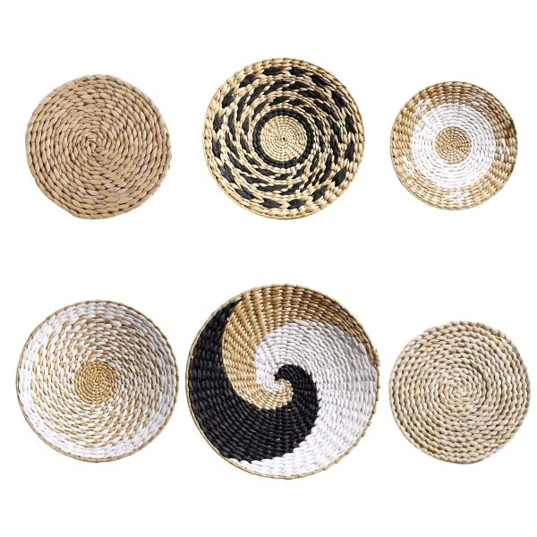 déco murale en rotin tressé blanc noir